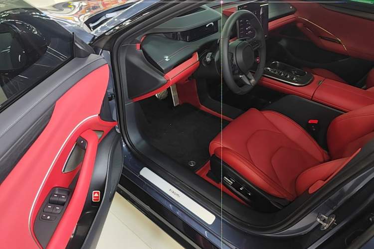 Used Xiaomi Auto SU7 2024 Four-Wheel Drive Ultra-Long Range Advanced Intelligent Driving Max Edition Driver Seat