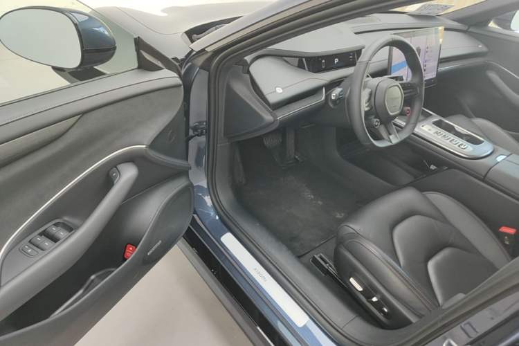 Used Xiaomi Auto SU7 2024 Rear-Drive Ultra-Long Range Advanced Pro-Level Intelligent Driving Version Driver Seat