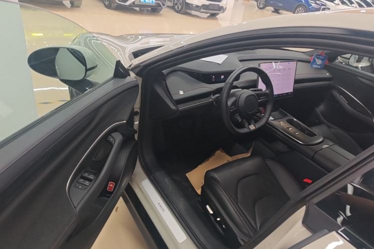 Used Xiaomi Auto SU7 2024 Rear-Drive Long-Range Intelligent Driving Version Driver Seat