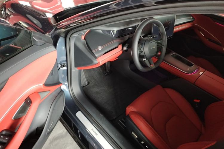 Used Xiaomi Auto SU7 2024 Rear-Drive Ultra-Long Range Advanced Pro-Level Intelligent Driving Version Driver Seat