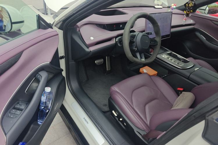 Used Xiaomi Auto SU7 2024 Four-Wheel Drive Ultra-Long Range Advanced Intelligent Driving Max Edition Driver Seat