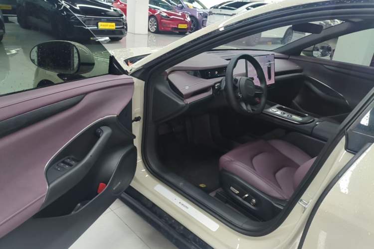 Used Xiaomi Auto SU7 2024 Rear-Drive Ultra-Long Range Advanced Pro-Level Intelligent Driving Version Driver Seat