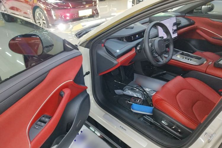 Used Xiaomi Auto SU7 2024 Rear-Drive Long-Range Intelligent Driving Version Driver Seat
