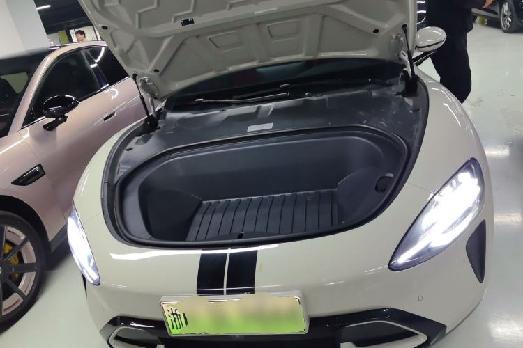 Used Xiaomi Auto SU7 2024 Rear-Drive Long-Range Intelligent Driving Version Engine Bay