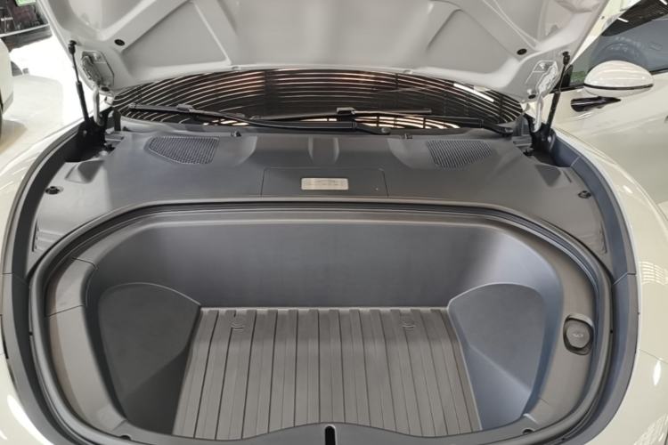 Used Xiaomi Auto SU7 2024 Four-Wheel Drive Ultra-Long Range Advanced Intelligent Driving Max Edition Engine Bay