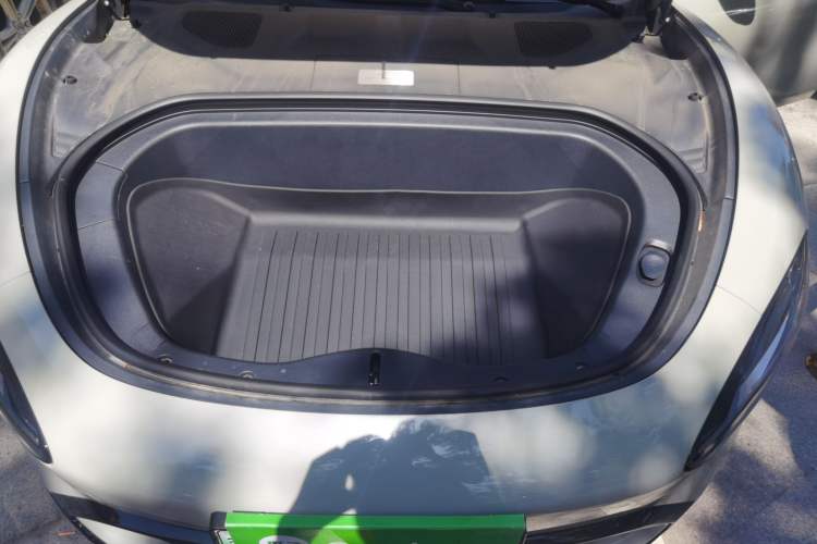 Used Xiaomi Auto SU7 2024 Four-Wheel-Drive Max Founder's Edition Engine Bay