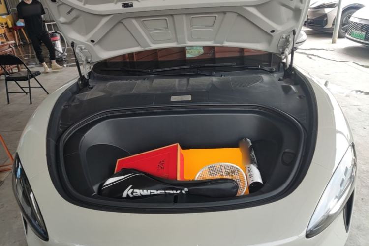Used Xiaomi Auto SU7 2024 Four-Wheel Drive Ultra-Long Range Advanced Intelligent Driving Max Edition Engine Bay