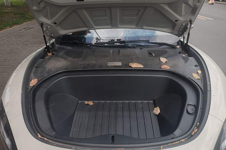 Used Xiaomi Auto SU7 2024 Four-Wheel Drive Ultra-Long Range Advanced Intelligent Driving Max Edition Engine Bay