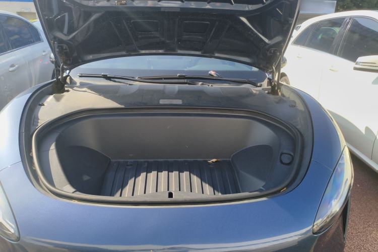 Used Xiaomi Auto SU7 2024 Rear-Drive Long-Range Intelligent Driving Version Engine Bay