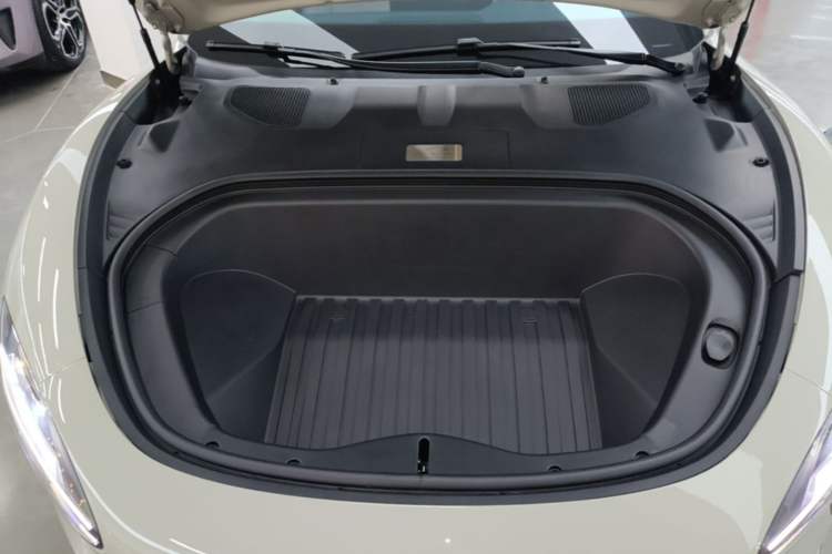 Used Xiaomi Auto SU7 2024 Rear-Drive Ultra-Long Range Advanced Pro-Level Intelligent Driving Version Engine Bay