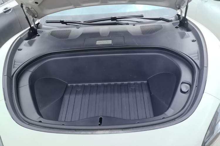 Used Xiaomi Auto SU7 2024 Rear-Drive Standard Founder Edition Engine Bay