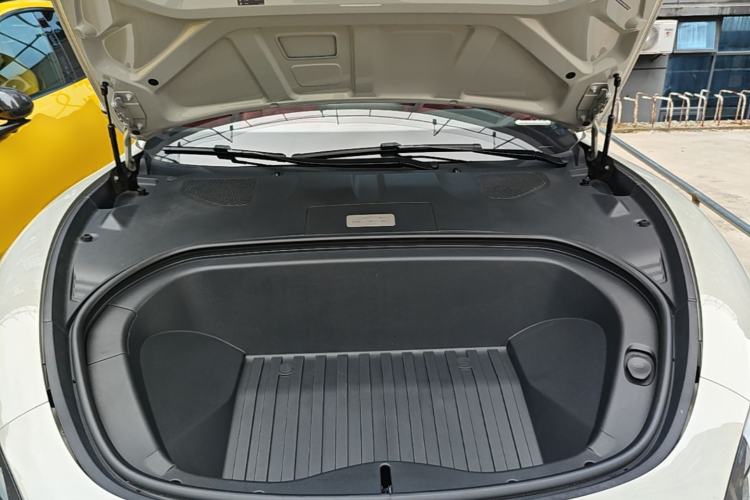 Used Xiaomi Auto SU7 2024 Rear-Drive Long-Range Intelligent Driving Version Engine Bay