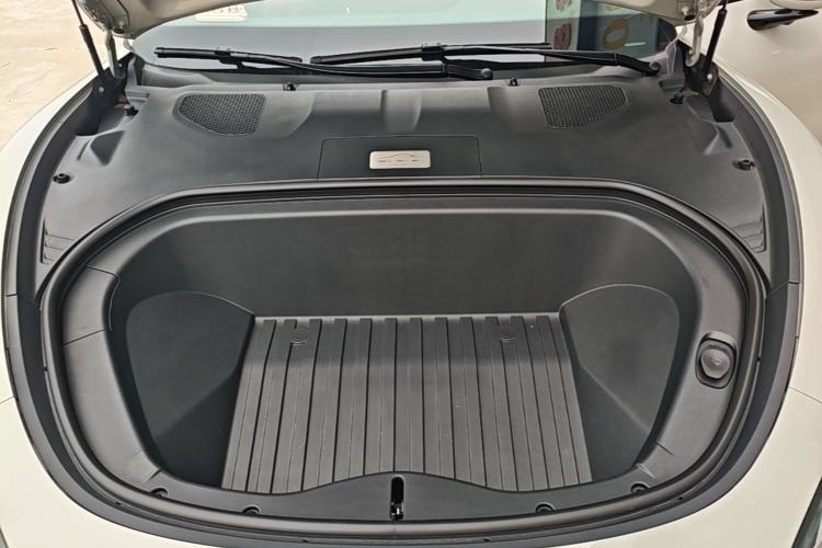 Used Xiaomi Auto SU7 2024 Rear-Drive Long-Range Intelligent Driving Version Engine Bay