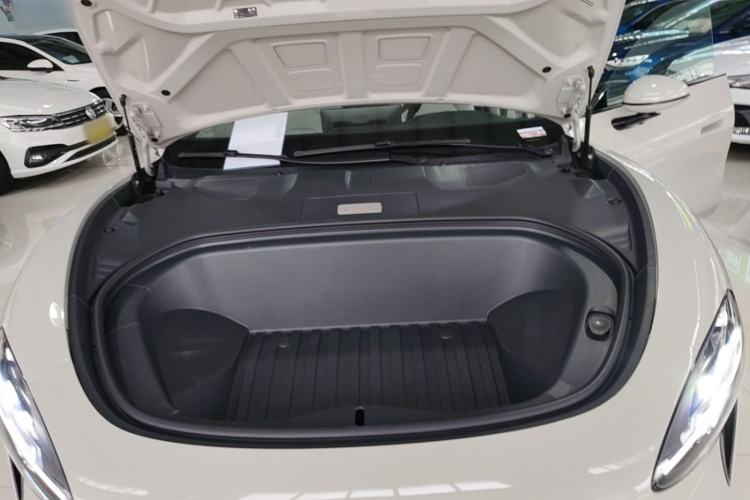 Used Xiaomi Auto SU7 2024 Rear-Drive Ultra-Long Range Advanced Pro-Level Intelligent Driving Version Engine Bay