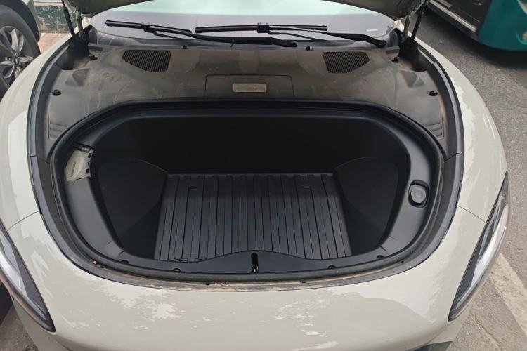 Used Xiaomi Auto SU7 2024 Rear-Drive Long-Range Intelligent Driving Version Engine Bay
