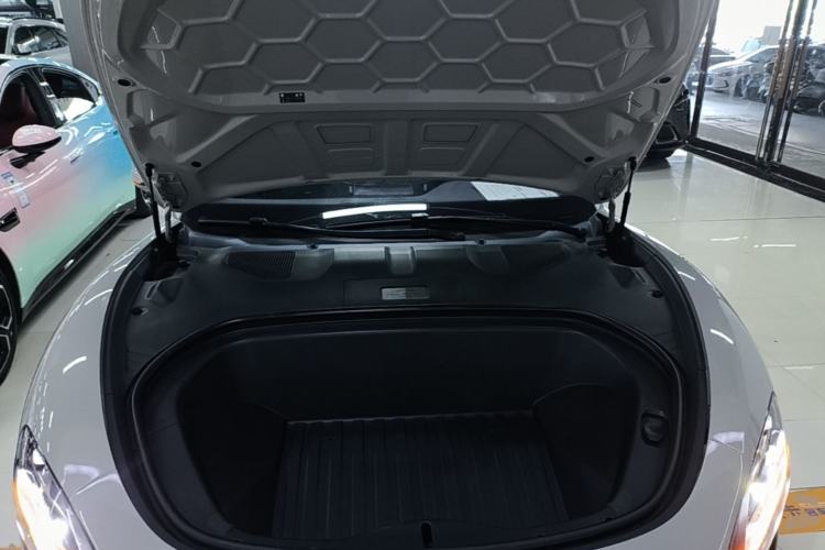 Used Xiaomi Auto SU7 2024 Rear-Drive Long-Range Intelligent Driving Version Engine Bay