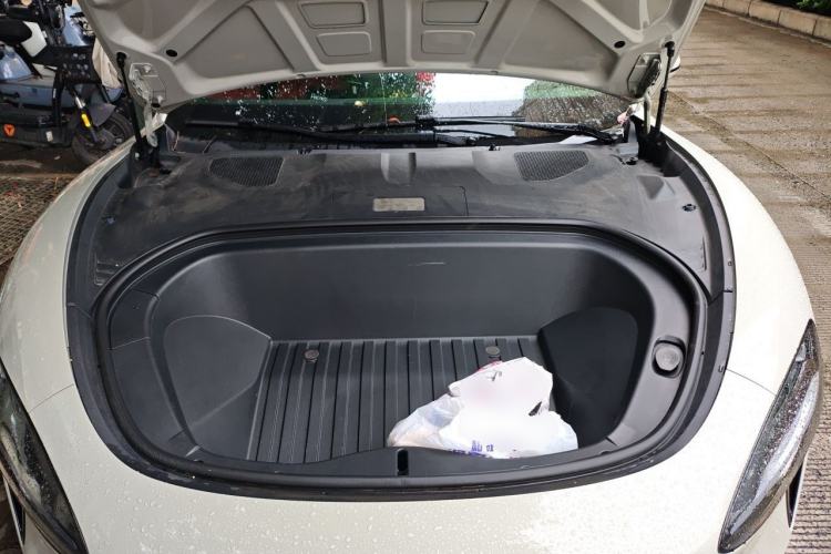 Used Xiaomi Auto SU7 2024 Four-Wheel Drive Ultra-Long Range Advanced Intelligent Driving Max Edition Engine Bay