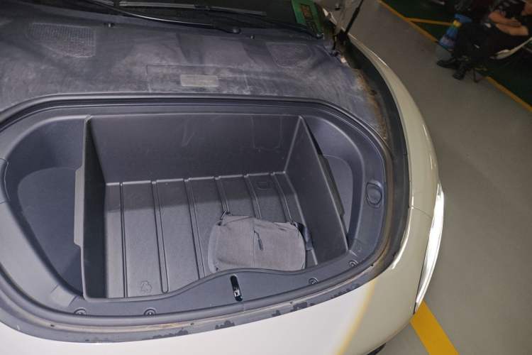 Used Xiaomi Auto SU7 2024 Rear-Drive Standard Founder Edition Engine Bay Left