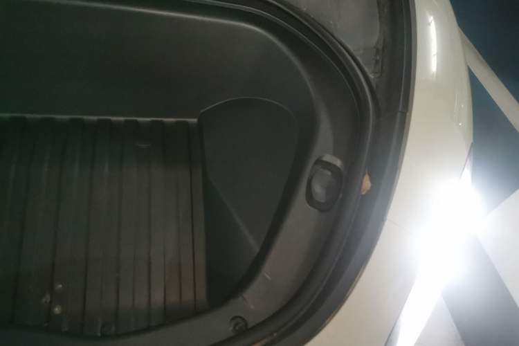 Used Xiaomi Auto SU7 2024 Four-Wheel Drive Ultra-Long Range Advanced Intelligent Driving Max Edition Engine Bay Left