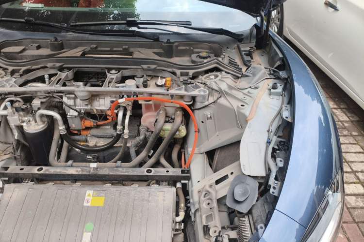 Used Xiaomi Auto SU7 2024 Four-Wheel Drive Ultra-Long Range Advanced Intelligent Driving Max Edition Engine Bay Left