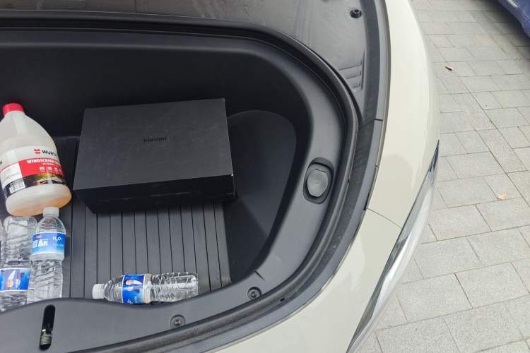 Used Xiaomi Auto SU7 2024 Four-Wheel Drive Ultra-Long Range Advanced Intelligent Driving Max Edition Engine Bay Left