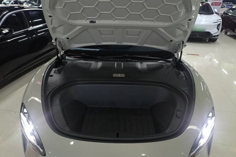 Used Xiaomi Auto SU7 2024 Rear-Drive Ultra-Long Range Advanced Pro-Level Intelligent Driving Version Engine Bay