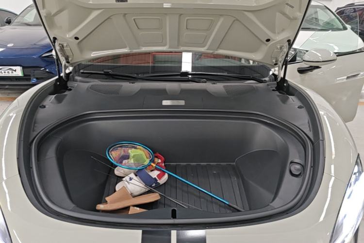 Used Xiaomi Auto SU7 2024 Rear-Drive Long-Range Intelligent Driving Version Engine Bay