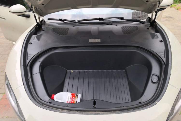 Used Xiaomi Auto SU7 2024 Four-Wheel Drive Ultra-Long Range Advanced Intelligent Driving Max Edition Engine Bay