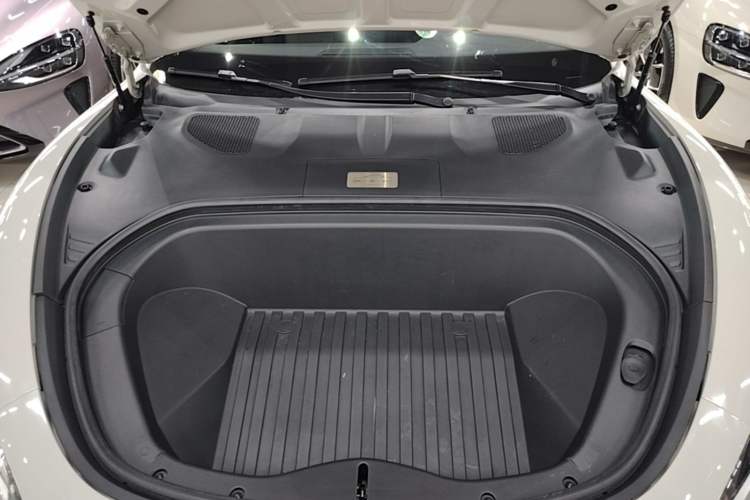 Used Xiaomi Auto SU7 2024 Rear-Drive Ultra-Long Range Advanced Pro-Level Intelligent Driving Version Engine Bay