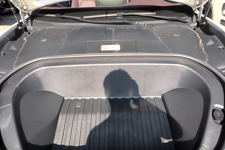 Used Xiaomi Auto SU7 2024 Rear-Drive Ultra-Long Range Advanced Pro-Level Intelligent Driving Version Engine Bay