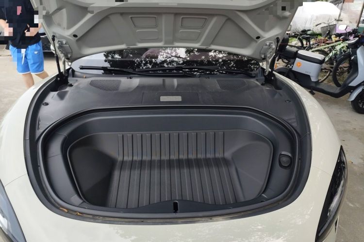 Used Xiaomi Auto SU7 2024 Rear-Drive Long-Range Intelligent Driving Version Engine Bay