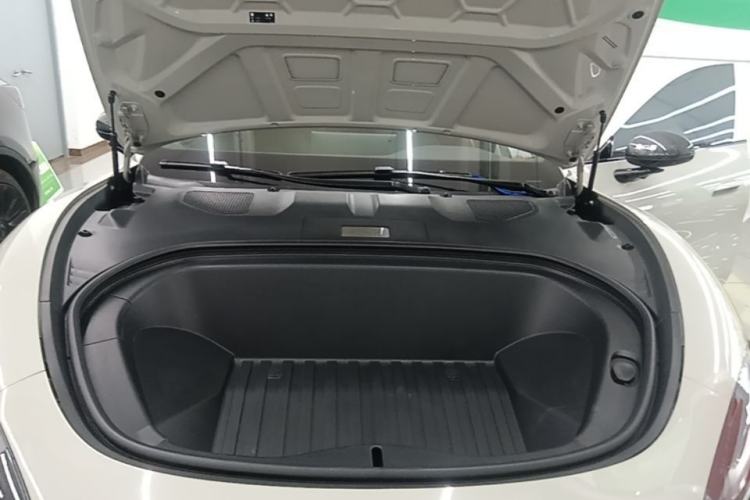 Used Xiaomi Auto SU7 2024 Rear-Drive Long-Range Intelligent Driving Version Engine Bay