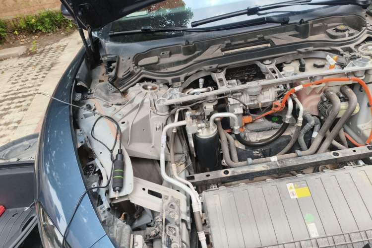 Used Xiaomi Auto SU7 2024 Four-Wheel Drive Ultra-Long Range Advanced Intelligent Driving Max Edition Engine Bay Right