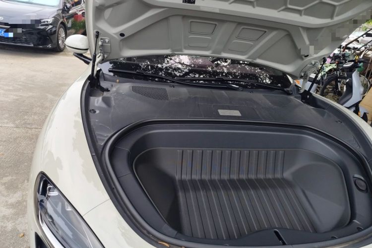 Used Xiaomi Auto SU7 2024 Rear-Drive Long-Range Intelligent Driving Version Engine Bay Right