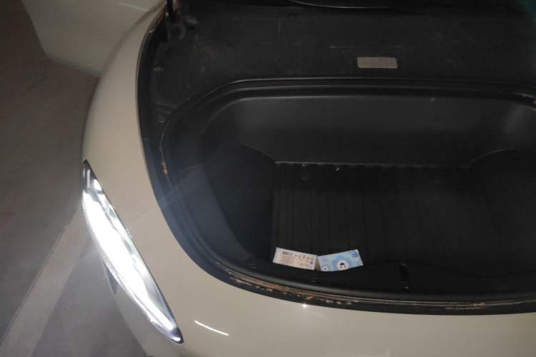 Used Xiaomi Auto SU7 2024 Rear-Drive Ultra-Long Range Advanced Pro-Level Intelligent Driving Version Engine Bay Right