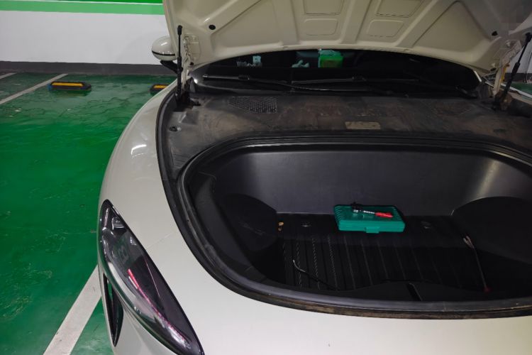 Used Xiaomi Auto SU7 2024 Rear-Drive Long-Range Intelligent Driving Version Engine Bay Right