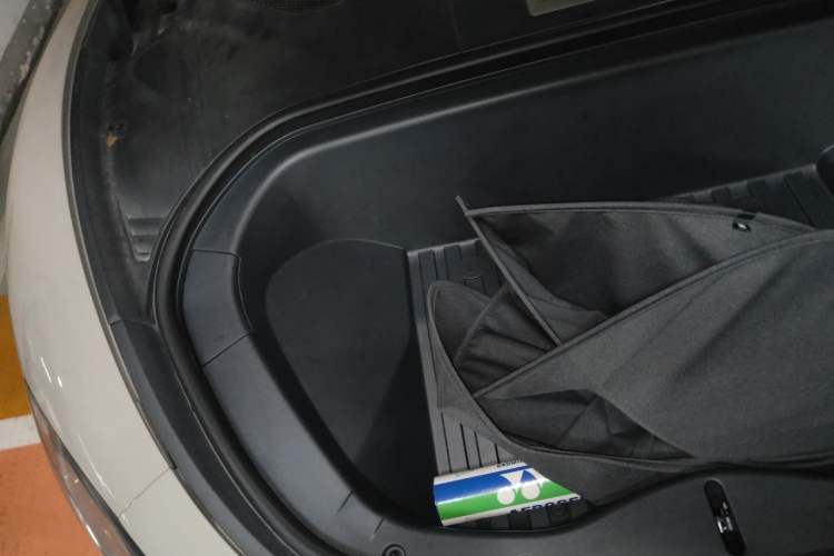 Used Xiaomi Auto SU7 2024 Rear-Drive Ultra-Long Range Advanced Pro-Level Intelligent Driving Version Engine Bay Right