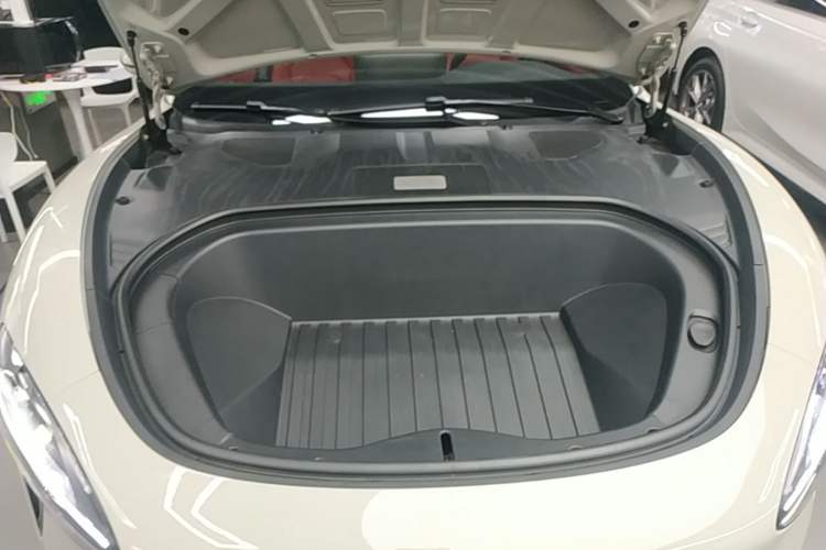 Used Xiaomi Auto SU7 2024 Rear-Drive Ultra-Long Range Advanced Pro-Level Intelligent Driving Version Engine Bay
