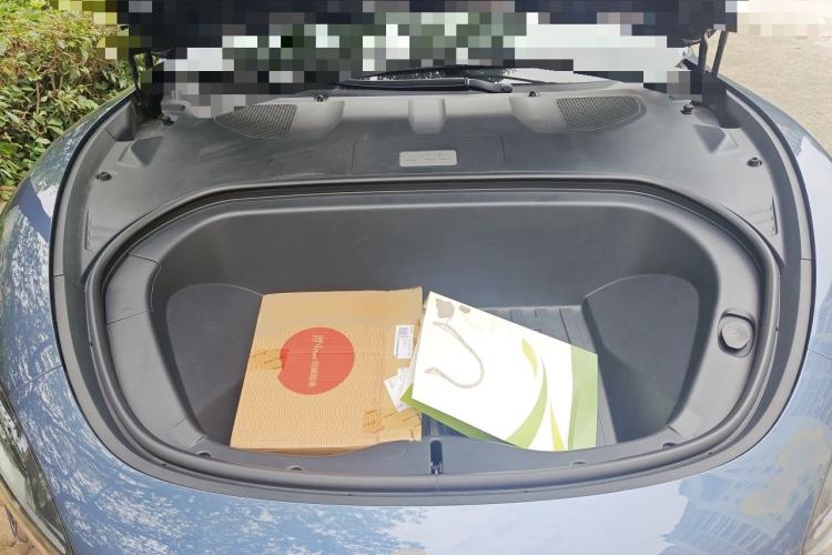 Used Xiaomi Auto SU7 2024 Four-Wheel Drive Ultra-Long Range Advanced Intelligent Driving Max Edition Engine Bay