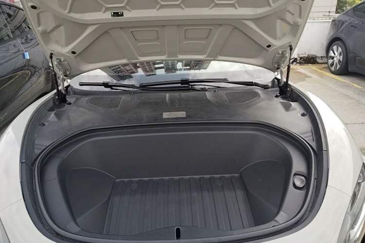 Used Xiaomi Auto SU7 2024 Rear-Drive Ultra-Long Range Advanced Pro-Level Intelligent Driving Version Engine Bay