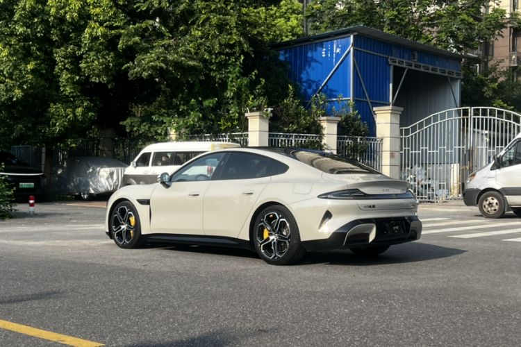 Used Xiaomi Auto SU7 2024 Four-Wheel Drive Ultra-Long Range Advanced Intelligent Driving Max Edition Exterior 1