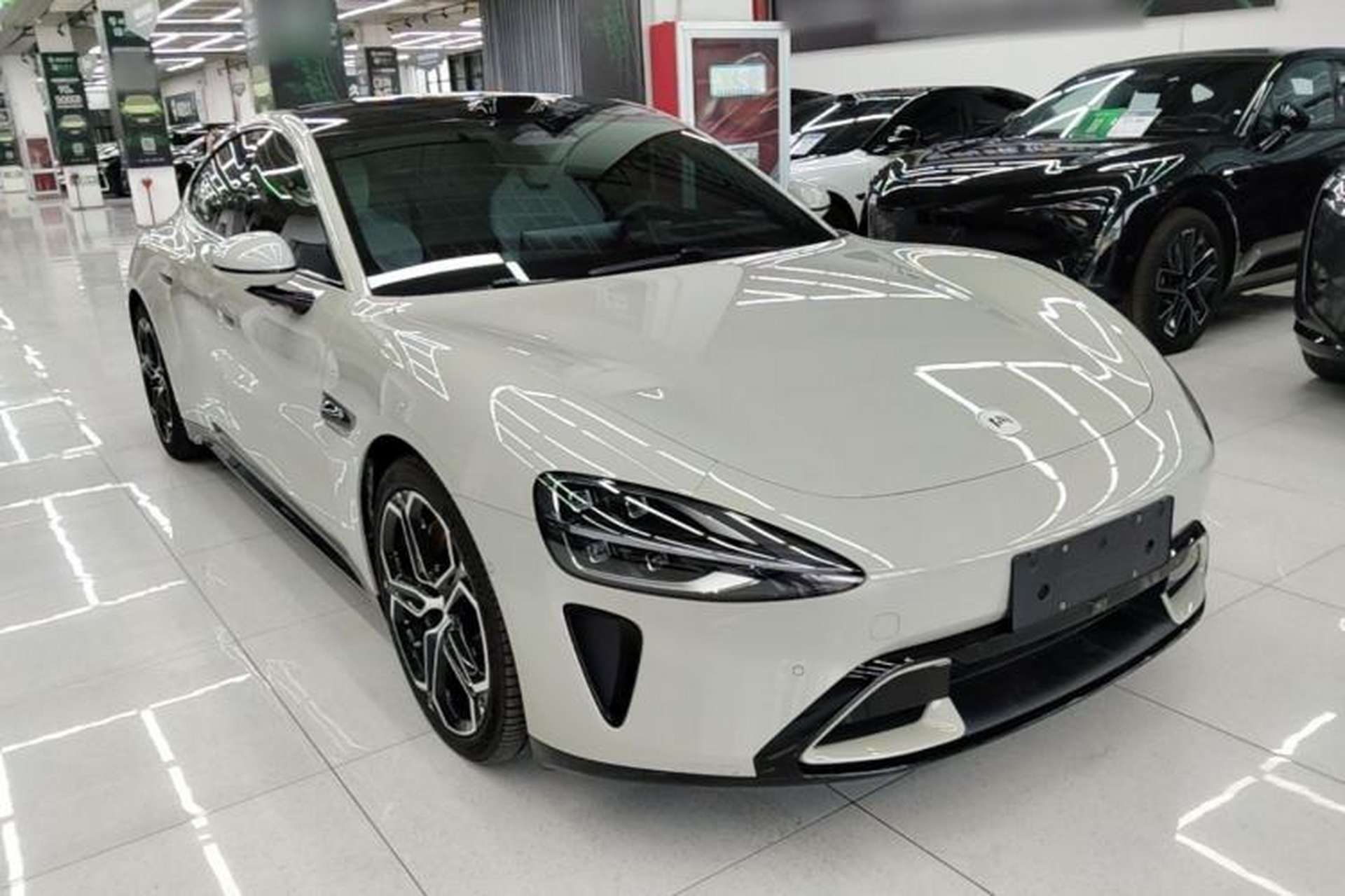 Used Xiaomi Auto SU7 2024 Four-Wheel Drive Ultra-Long Range Advanced Intelligent Driving Max Edition Exterior 1