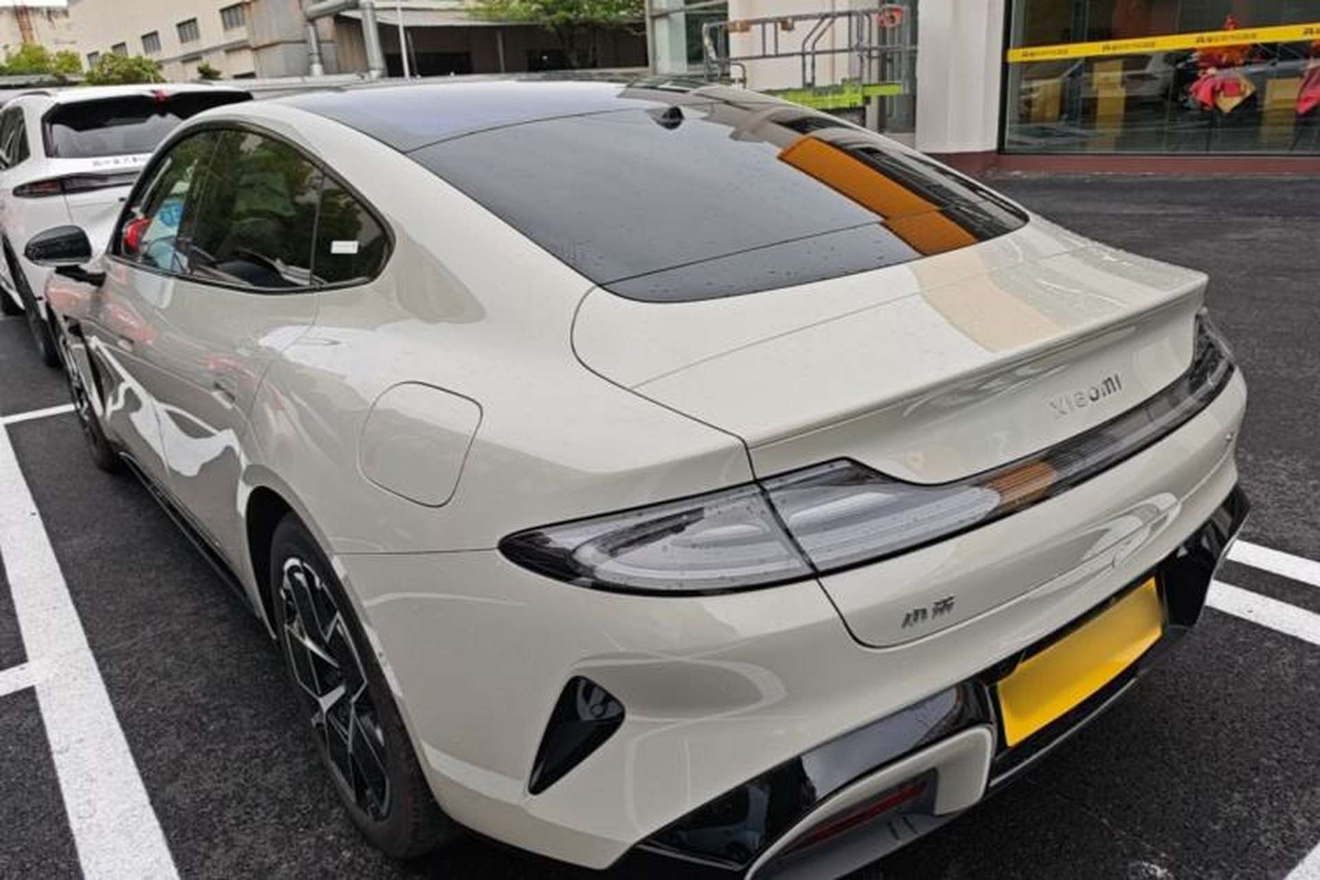 Used Xiaomi Auto SU7 2024 Rear-Drive Standard Founder Edition Exterior 2