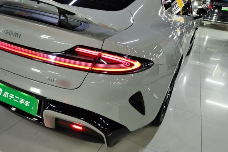 Used Xiaomi Auto SU7 2024 Four-Wheel Drive Ultra-Long Range Advanced Intelligent Driving Max Edition Exterior 3