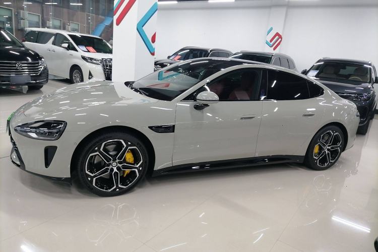Used Xiaomi Auto SU7 2024 Rear-Drive Long-Range Intelligent Driving Version Exterior 3