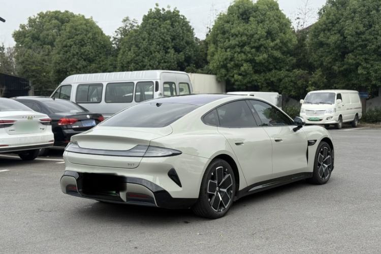 Used Xiaomi Auto SU7 2024 Rear-Drive Long-Range Intelligent Driving Version Exterior 3