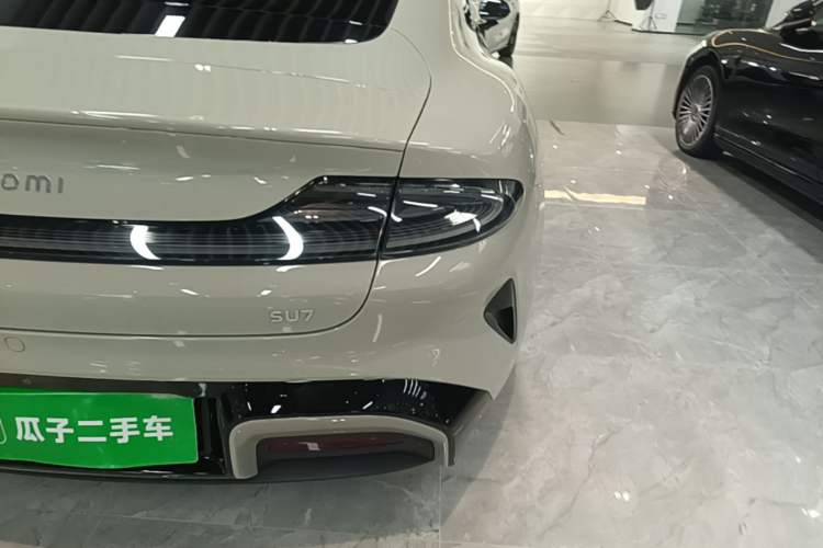 Used Xiaomi Auto SU7 2024 Rear-Drive Long-Range Intelligent Driving Version Exterior 3
