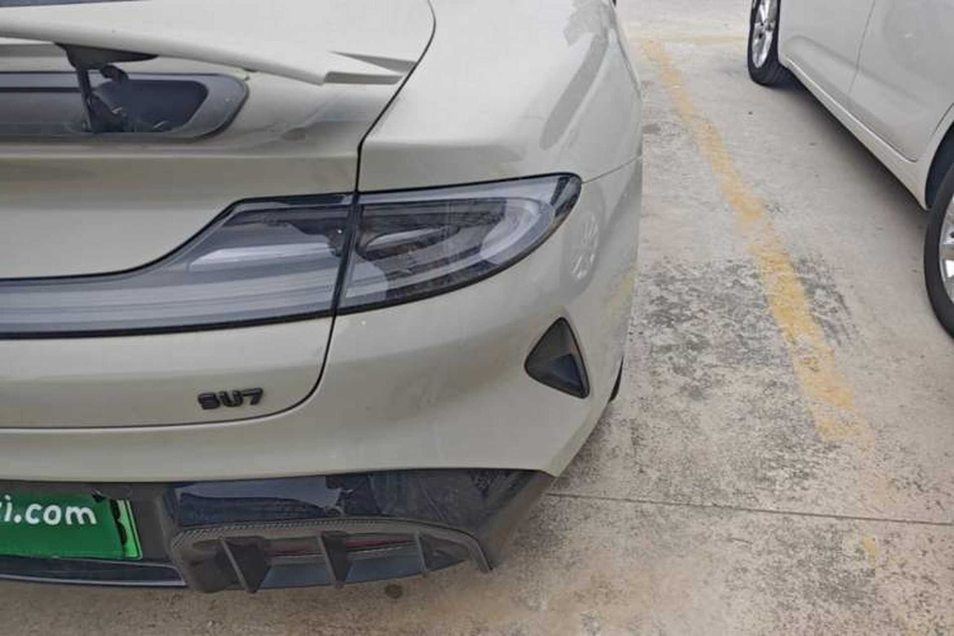 Used Xiaomi Auto SU7 2024 Rear-Drive Ultra-Long Range Advanced Pro-Level Intelligent Driving Version Exterior 3