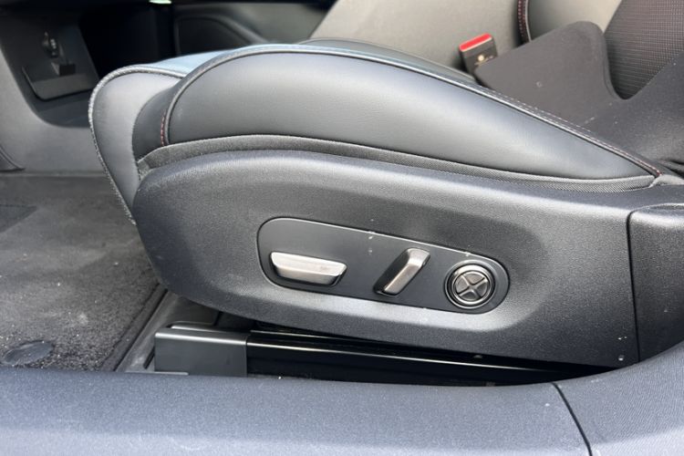 Used Xiaomi Auto SU7 2024 Rear-Drive Ultra-Long Range Advanced Pro-Level Intelligent Driving Version Exterior 3