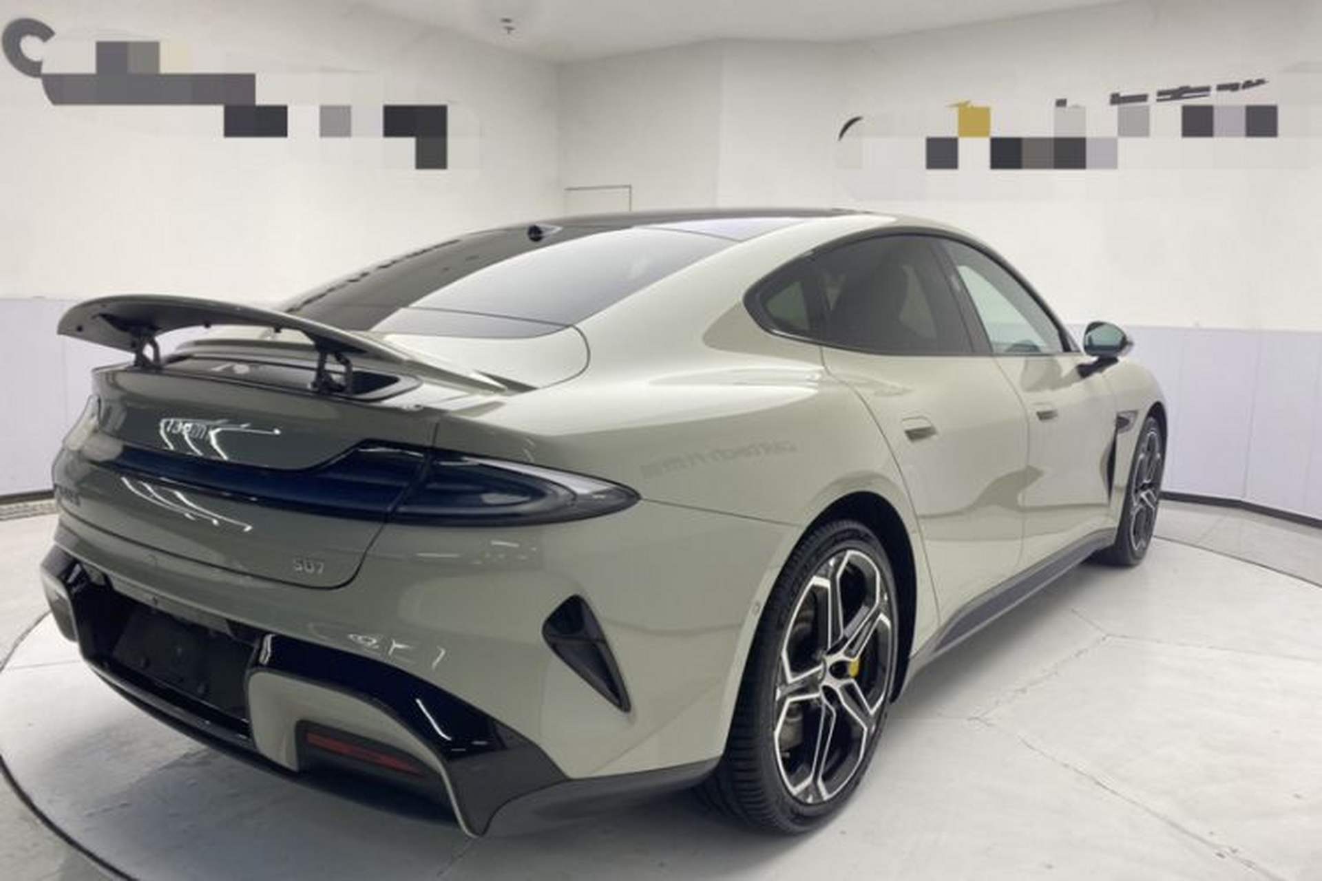 Used Xiaomi Auto SU7 2024 Rear-Drive Ultra-Long Range Advanced Pro-Level Intelligent Driving Version Exterior 3